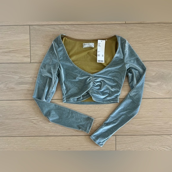 Urban outfitters ruched long sleeve crop top size xs NWT - Picture 4 of 6